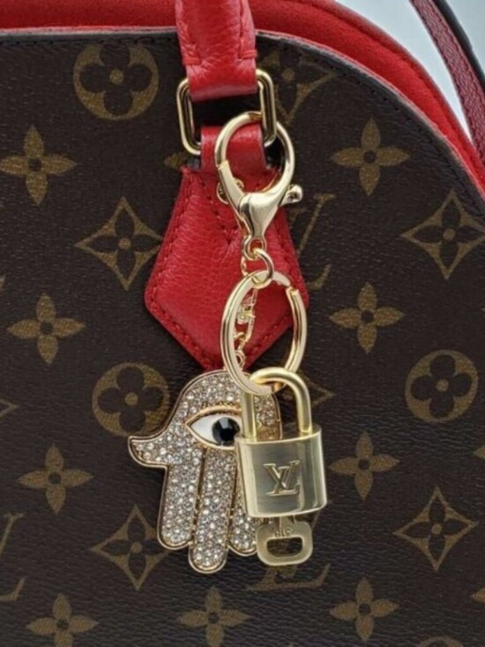 Louis Vuitton Gold Lock 🔒 Authentic LV Key + Unbranded Evil Eye Bag Charm - Picture 2 of 6